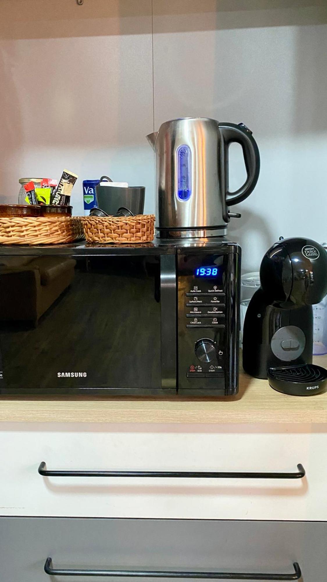 Studio Geek Villa - Open Space - 5M From 5 Top Attractions - Pool All Year Round, Dining Pergola, Barbecue - Funchal Matrix Holiday Home Екстериор снимка