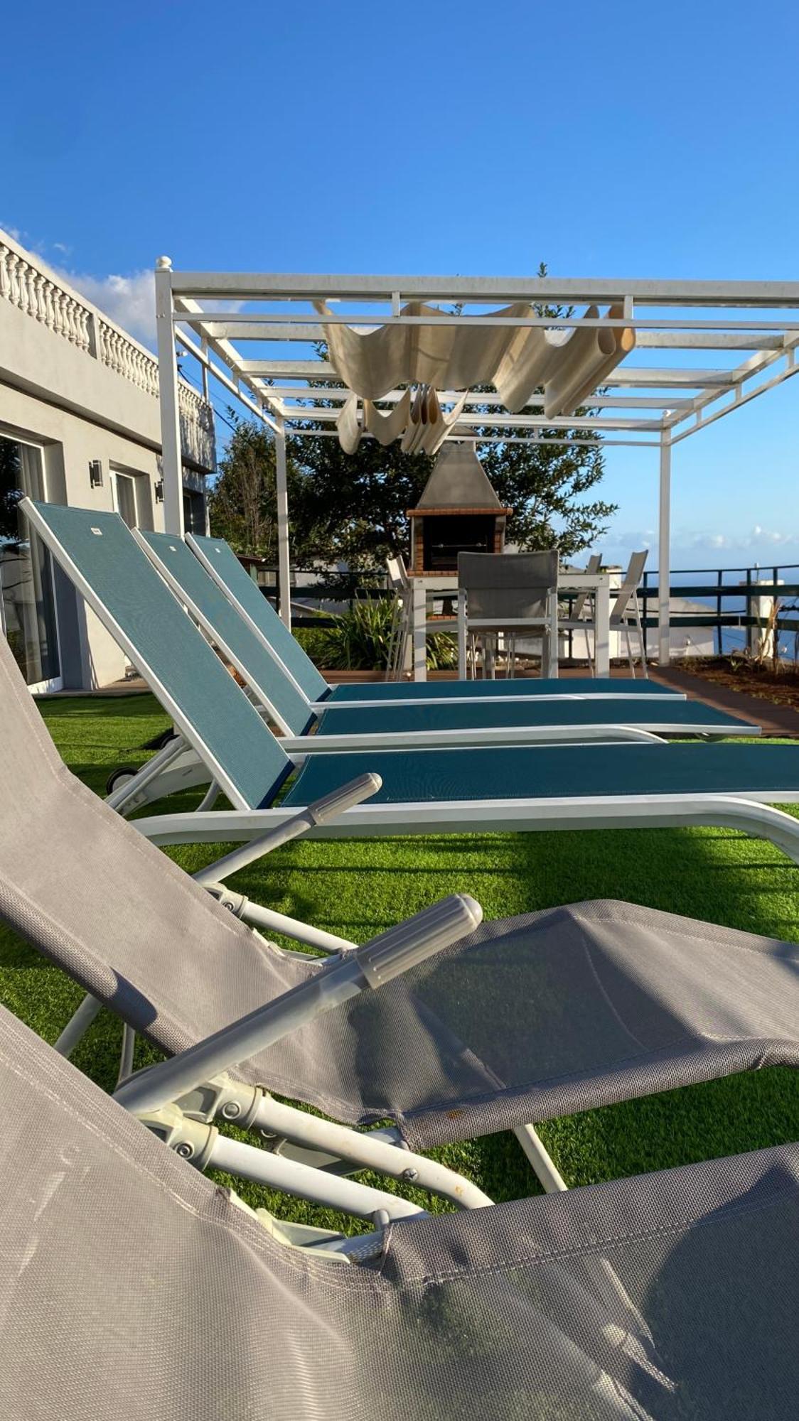 Studio Geek Villa - Open Space - 5M From 5 Top Attractions - Pool All Year Round, Dining Pergola, Barbecue - Funchal Matrix Holiday Home Екстериор снимка
